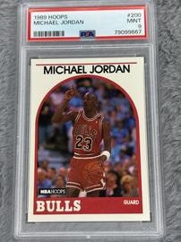 1989 Hoops #200 Michael Jordan PSA 9
