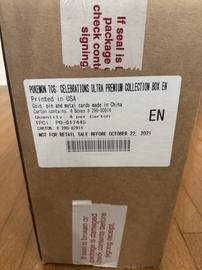 Charizard UPC (Ultra Premium Collection)