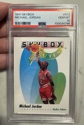 Salutes Michael Jordan (PSA)