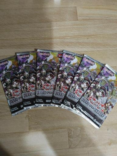 YuGiOh Fists of the Gadgets Booster Pack